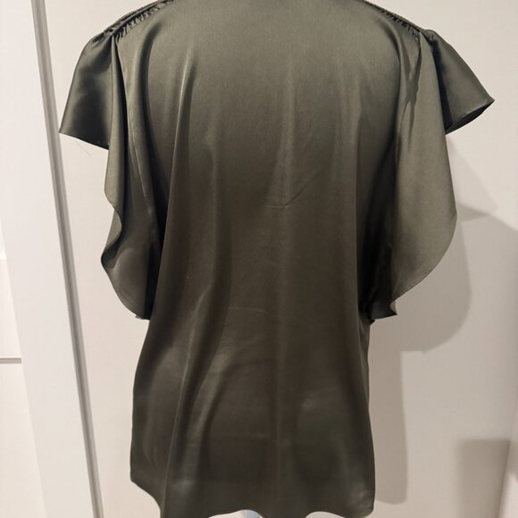 White House Black Market Top - Picture 2 of 3